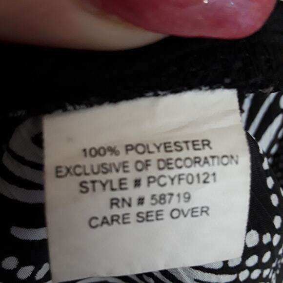 Notations Button Up Top with Attached Tank - Picture 2 of 9